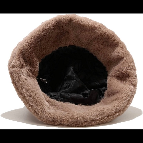 Faux fur boutique bucket hat khaki - Picture 3 of 4